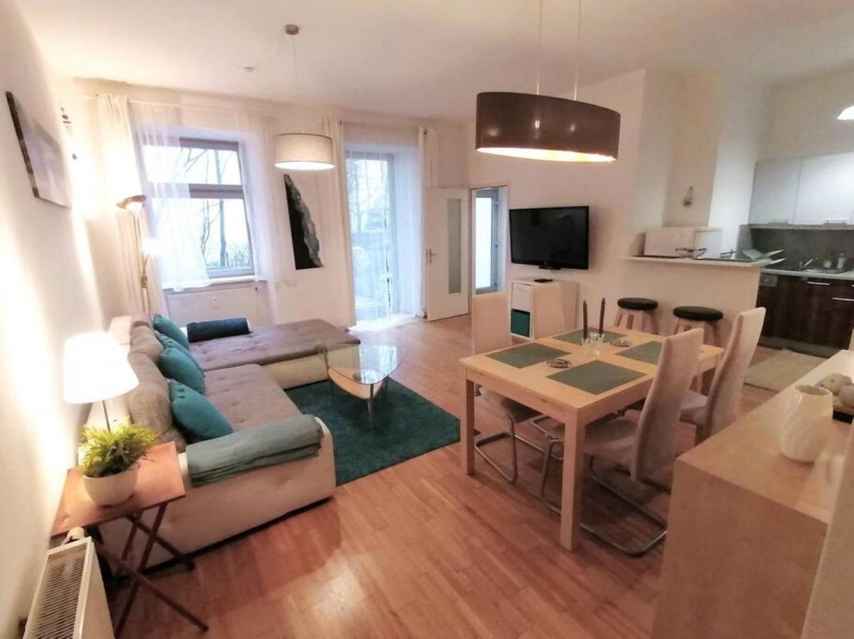 Nd Exquisites Wundervolles Ruhiges Terrassenapartment Mit Garage เวียนนา ภายนอก รูปภาพ