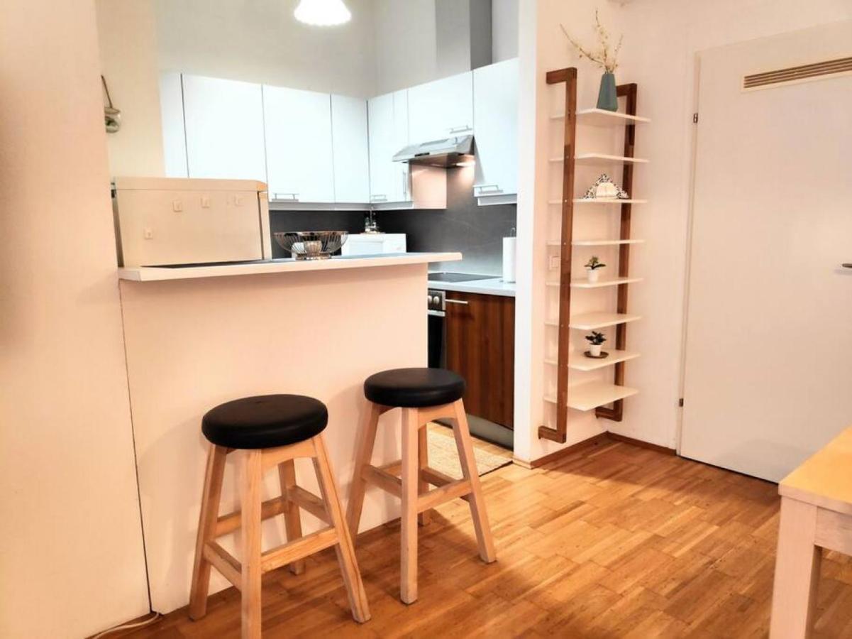 Nd Exquisites Wundervolles Ruhiges Terrassenapartment Mit Garage เวียนนา ภายนอก รูปภาพ